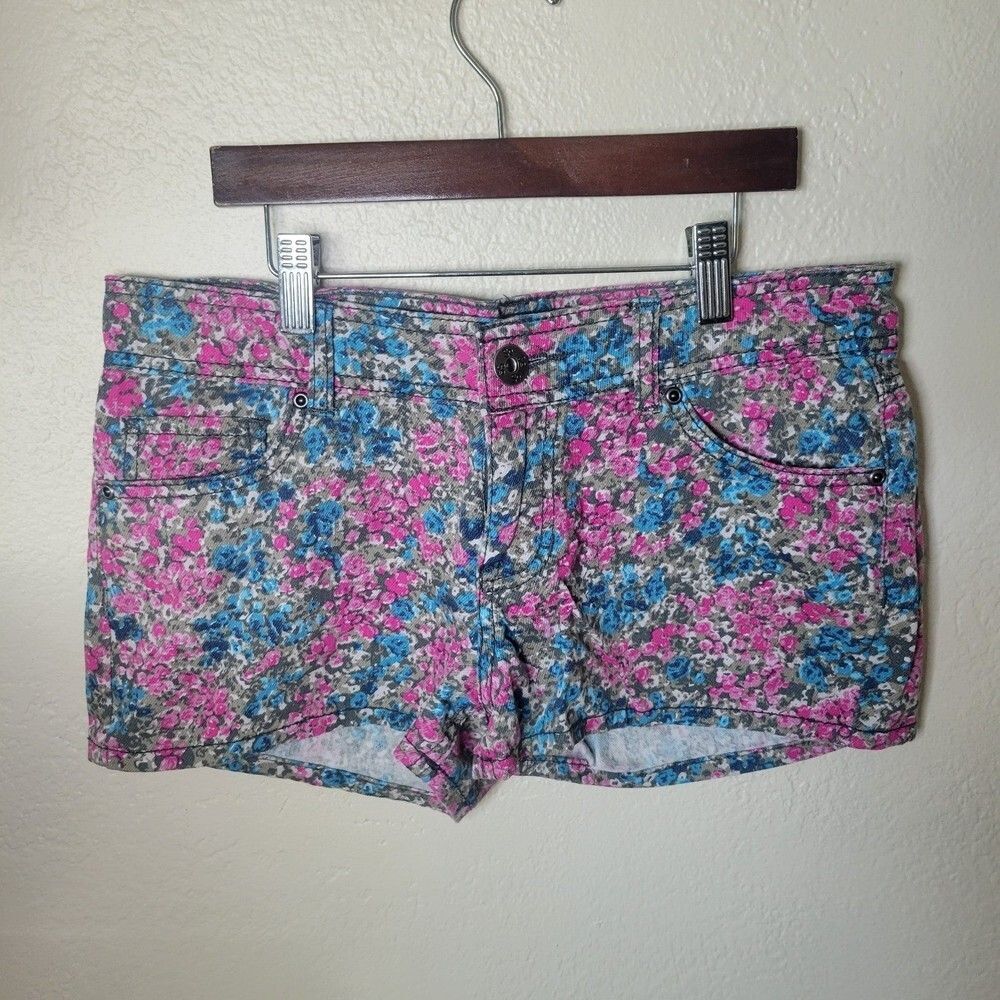 SO Floral Shorts Size 7